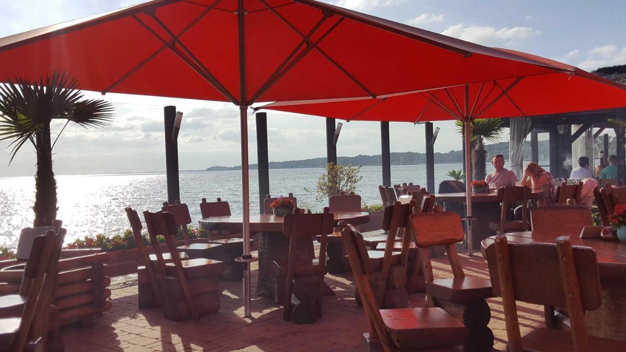 Appartement "Froschkoenig" - Oase Am Haff Garz  Bagian luar foto